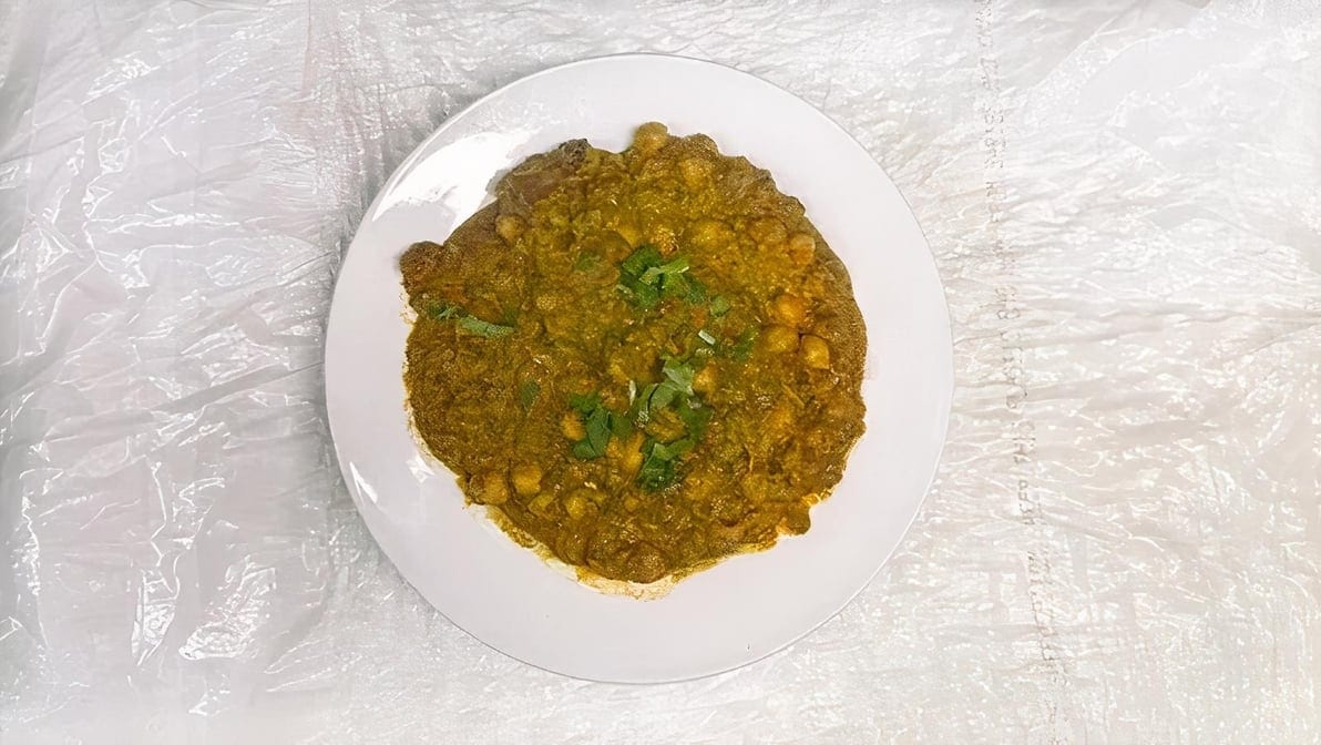 Saag Choley.